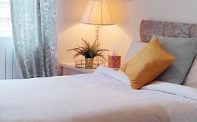 Butterfly Guesthouse - Entire Home Within 5Km Of Galway City